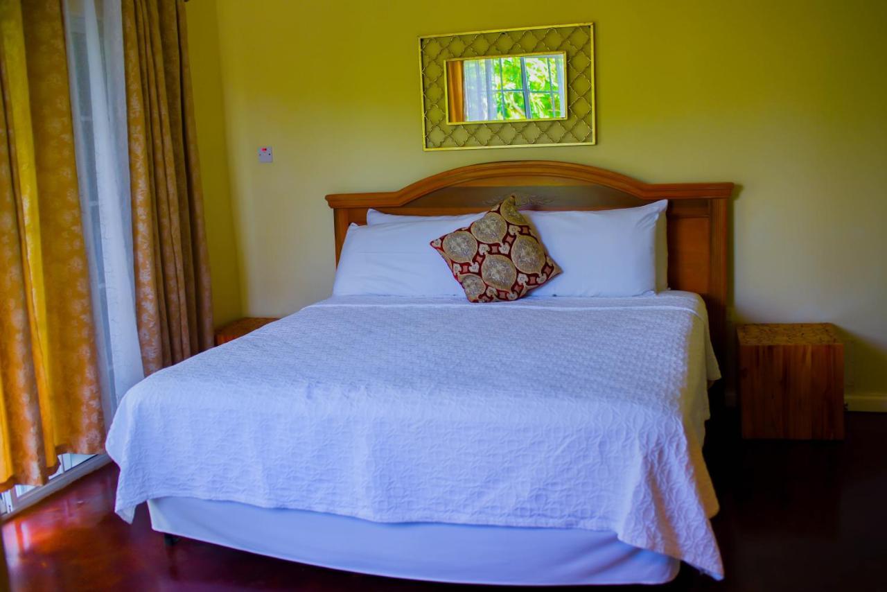 Blue Paloma Bed & Breakfast Lucea Exterior photo