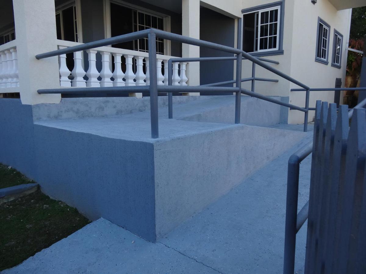Blue Paloma Bed & Breakfast Lucea Exterior photo